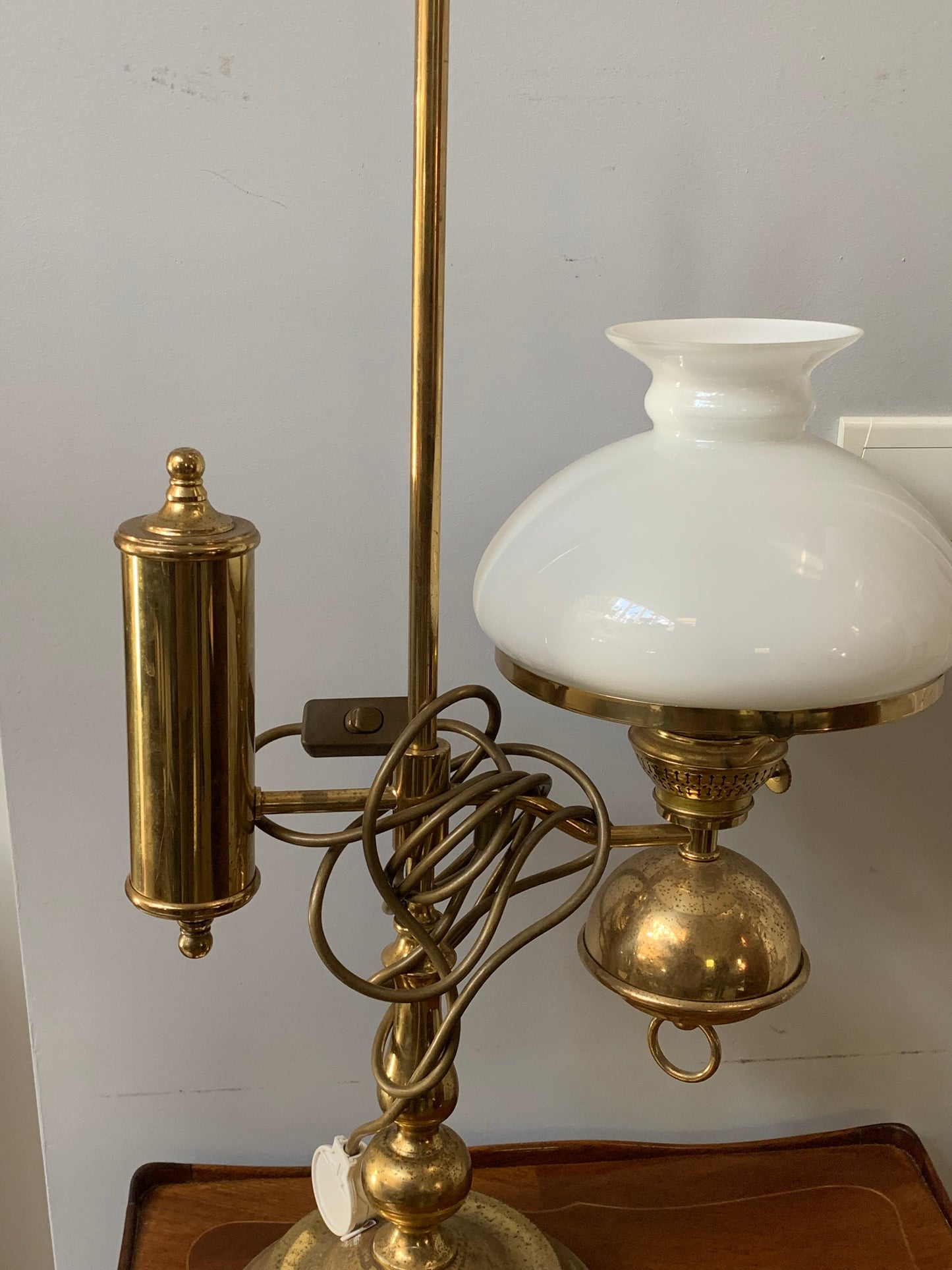 Lampa biurkowa naftowa (elektryczna)