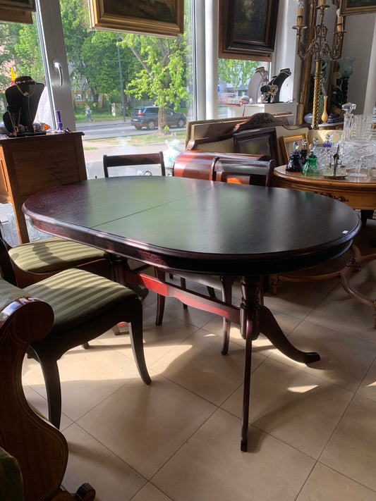 Stół owalny, rozkładany w kolorze ciemna wiśnia