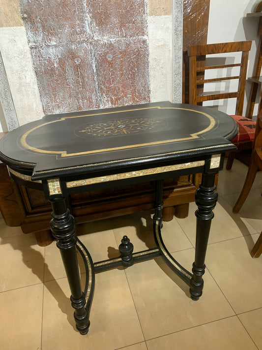 Stolik w stylu  Napoleon III do pisania listów inkrustowany, XIX w.