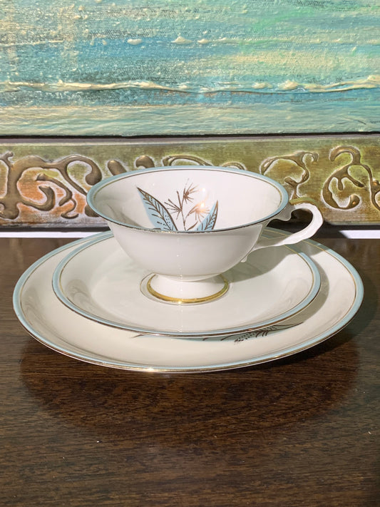 Filiżanka porcelanowa trójka sygnowana Bavaria