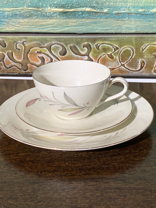 Filiżanka porcelanowa trójka sygnowana Bavaria