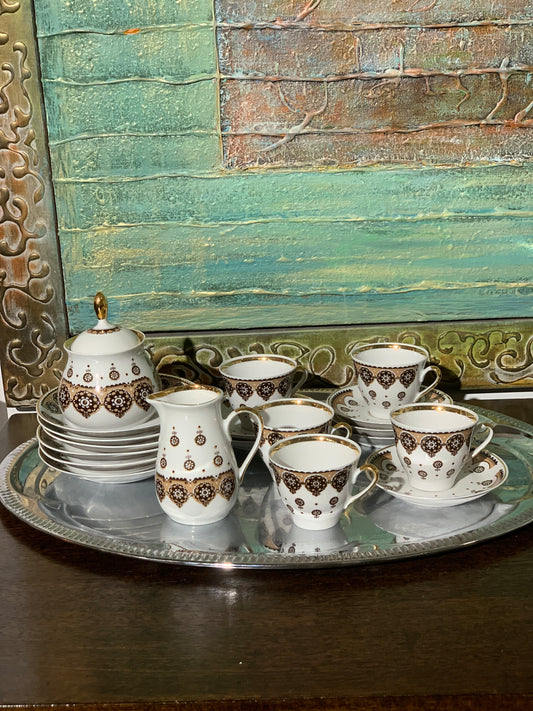 Serwis kawowy, porcelanowy, złocenia, na 6 osób