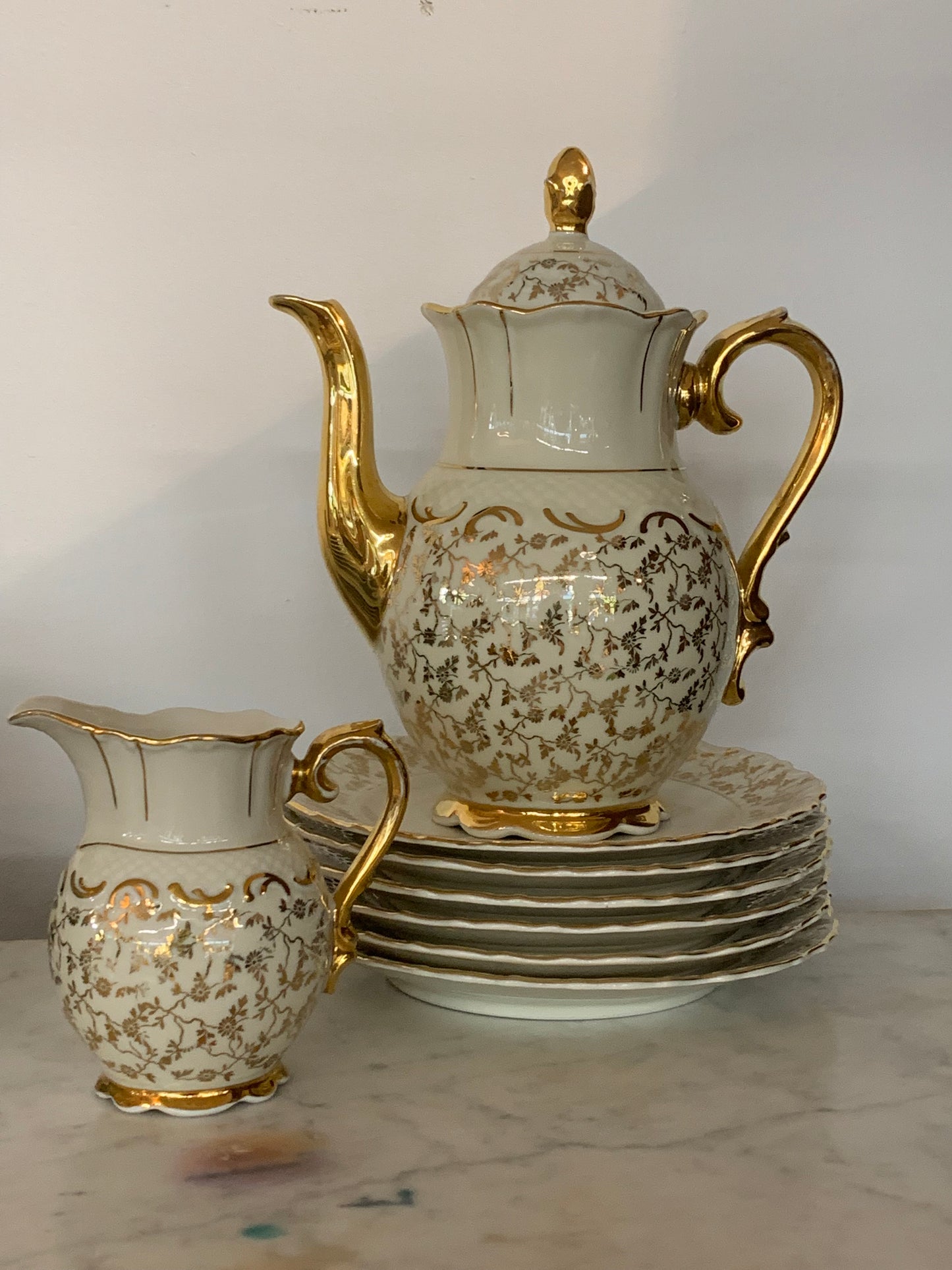 Zestaw bawarskiej porcelany bez filiżanek, sygnowany