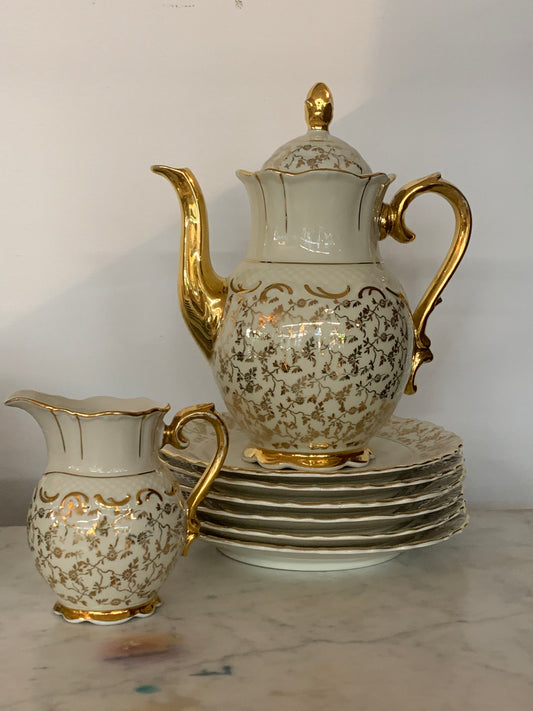 Zestaw bawarskiej porcelany bez filiżanek, sygnowany