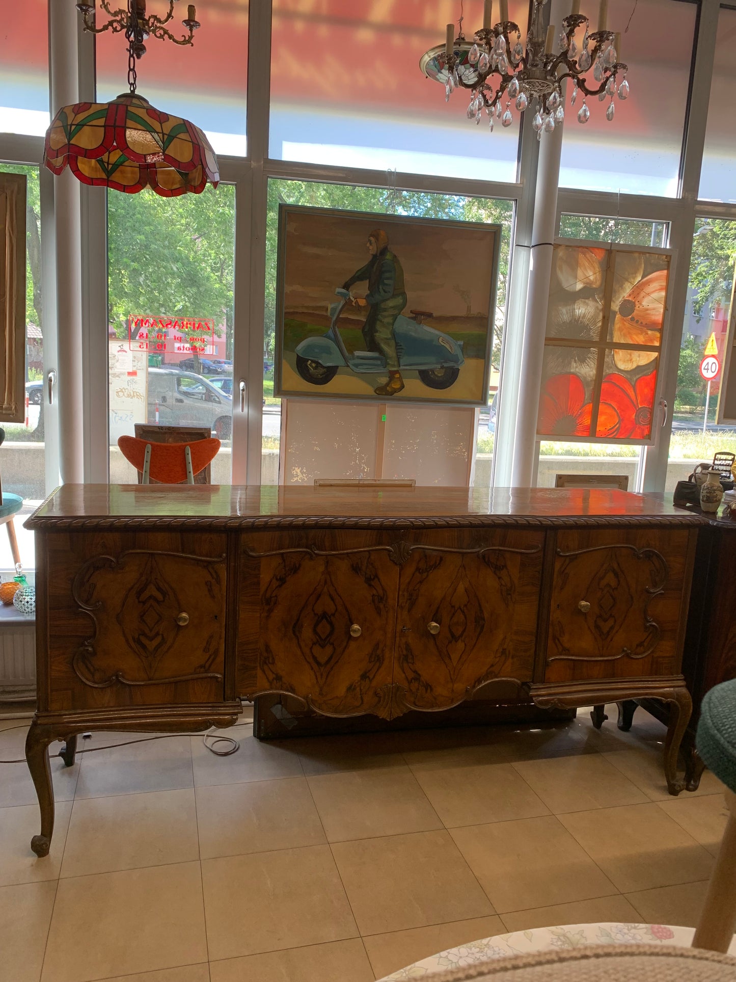 Komoda, bufet Chippendale orzechowy