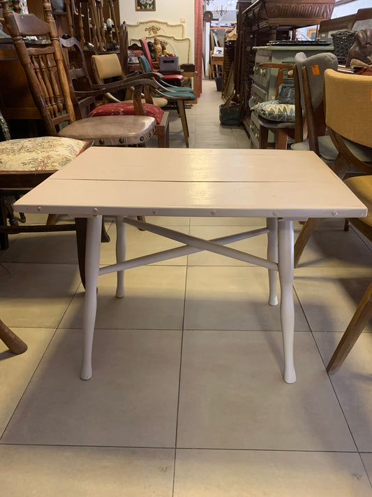 Stary stolik kawowy, drewniany