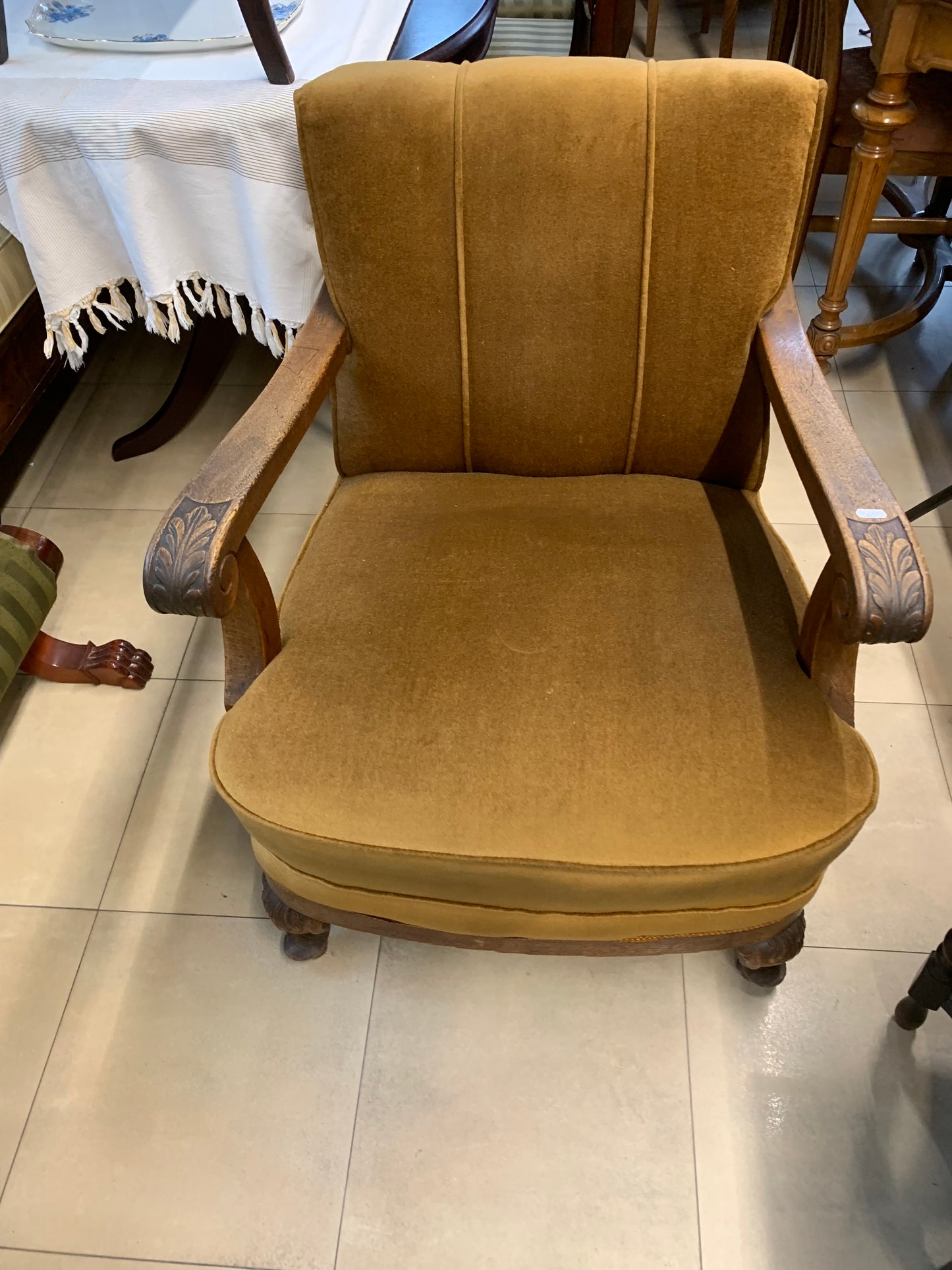 Fotel klubowy Chippendale zabytkowy