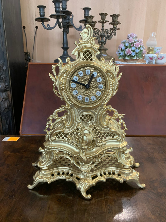 Zegar kominkowy, barokowy, obudowa z mosiądzu