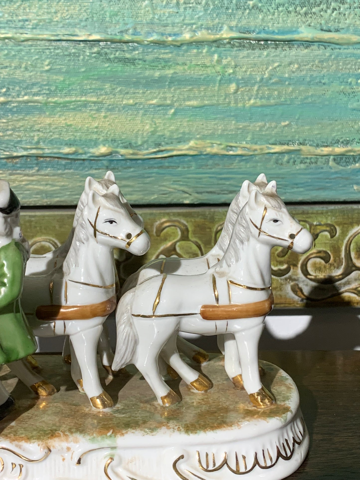Figurka porcelanowa, barokowa karoca