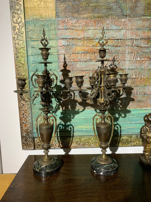 Kandelabry, garnitur kominkowy z brązu, Francja