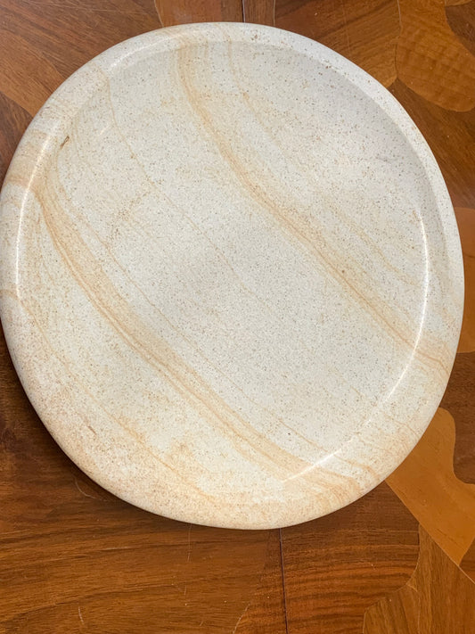 Patera okrągła/owalna z piaskowca, Ukraina, rękodzieło