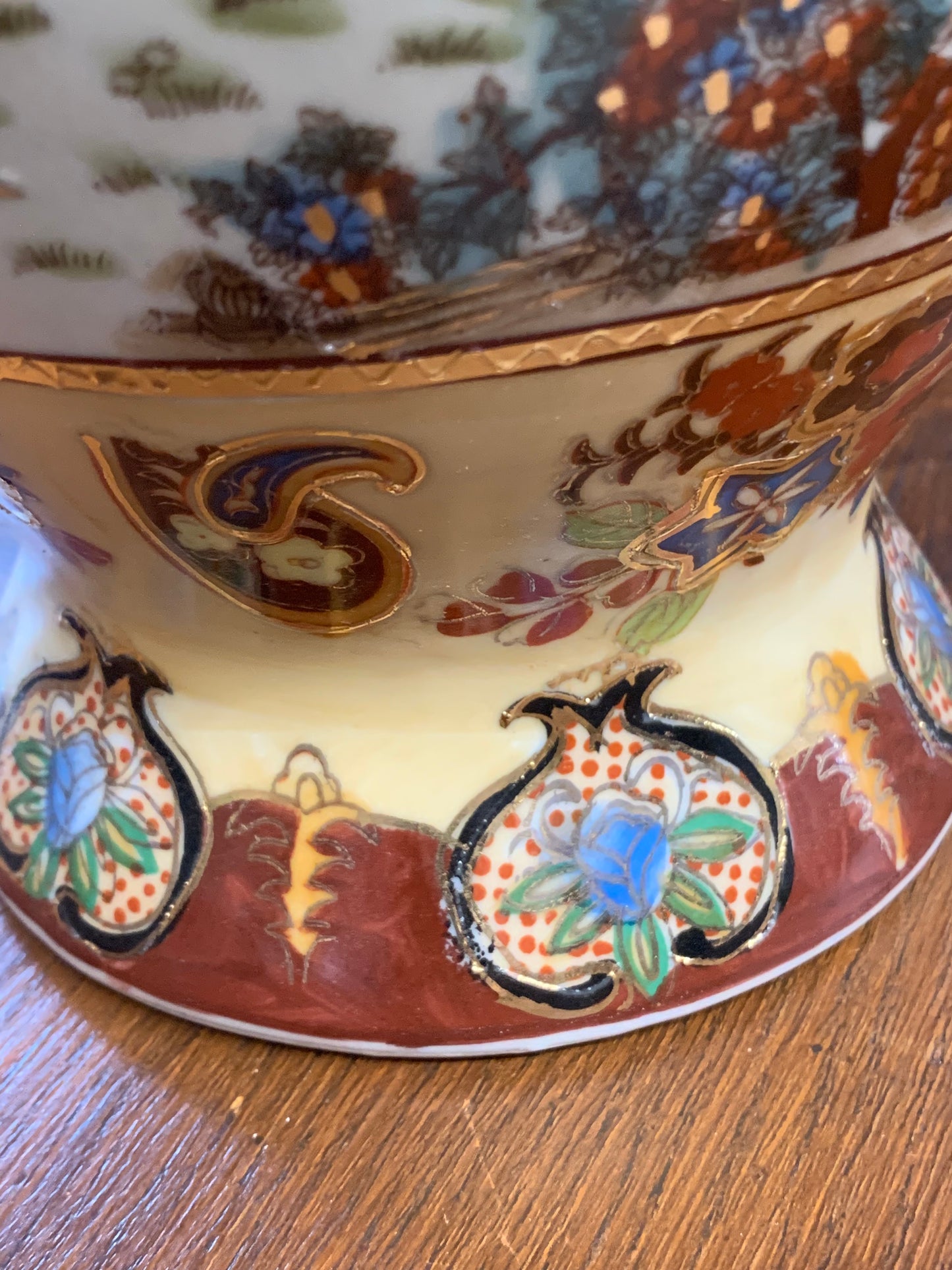 Wazony chińskie Satsuma 2 szt. ręcznie zdobione, sygnowane