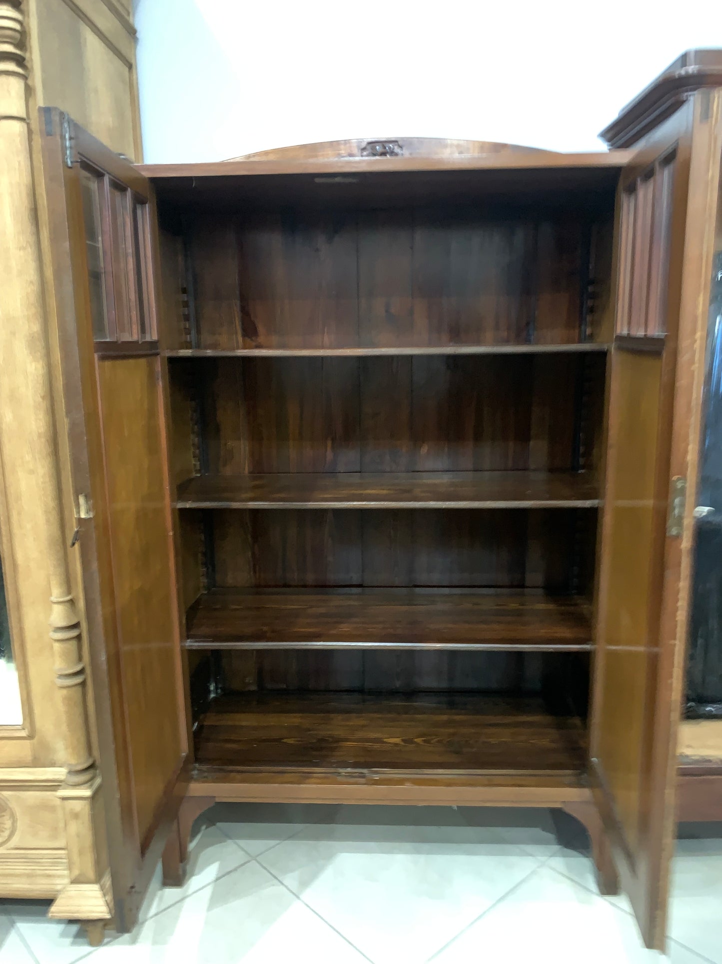 Szafa, bieliźniarka secesyjna, oszklona