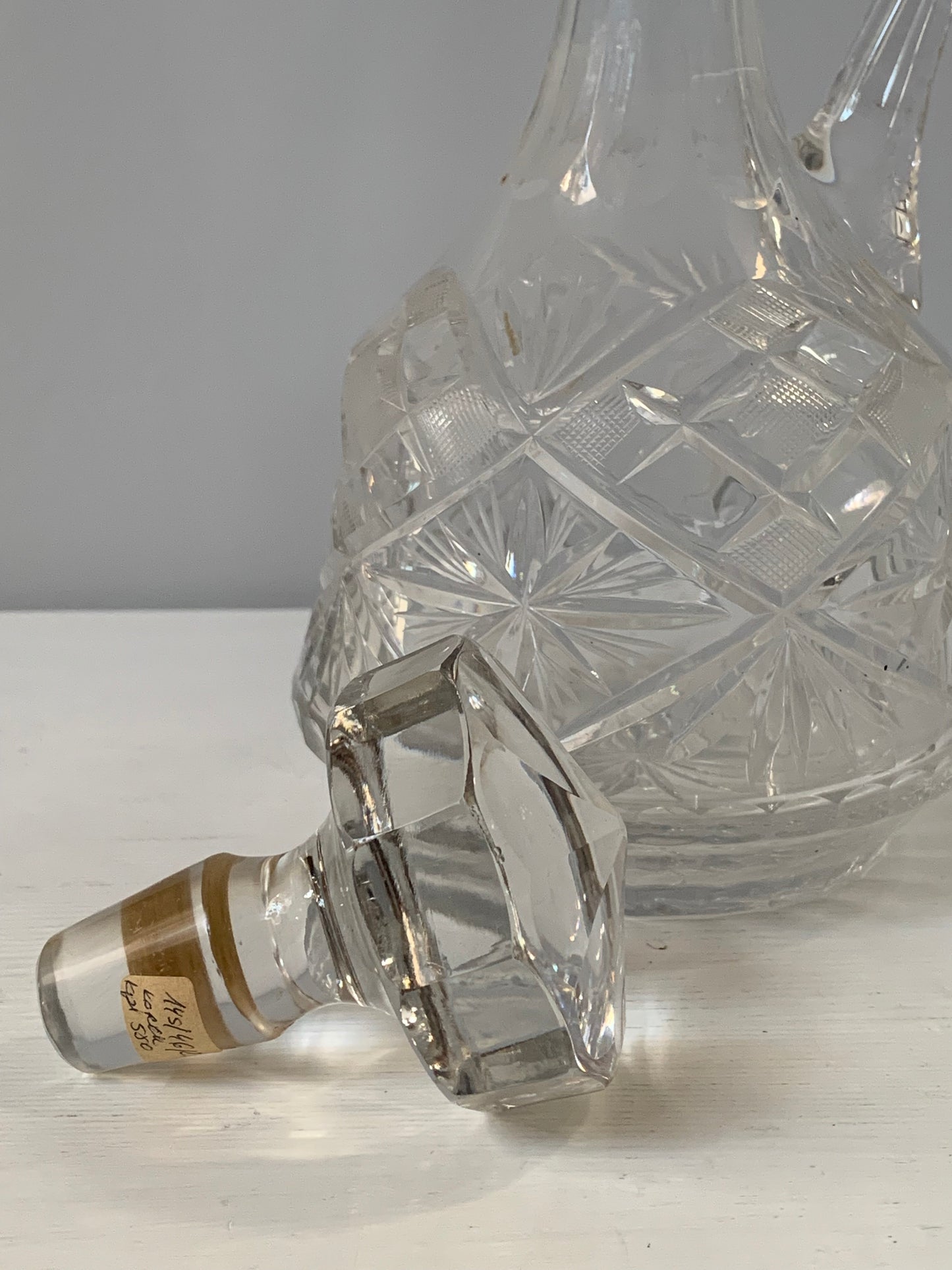 Karafka kryształowa z uchwytem i korkiem