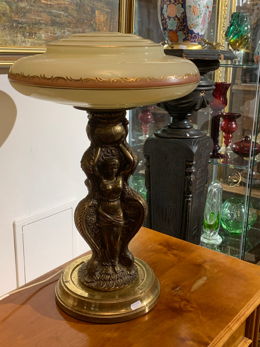 Secesyjna lampa na mosiężnej podstawie trzy Gracje