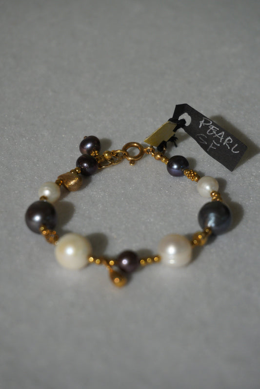 Bransoletka perła biała, bakłażanowa, srebro pozłacane