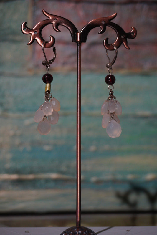 Kolczyki chalcedon, granat, srebro pozłacane 925