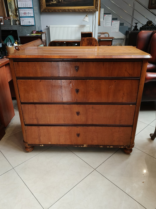 Komoda z litego drewna