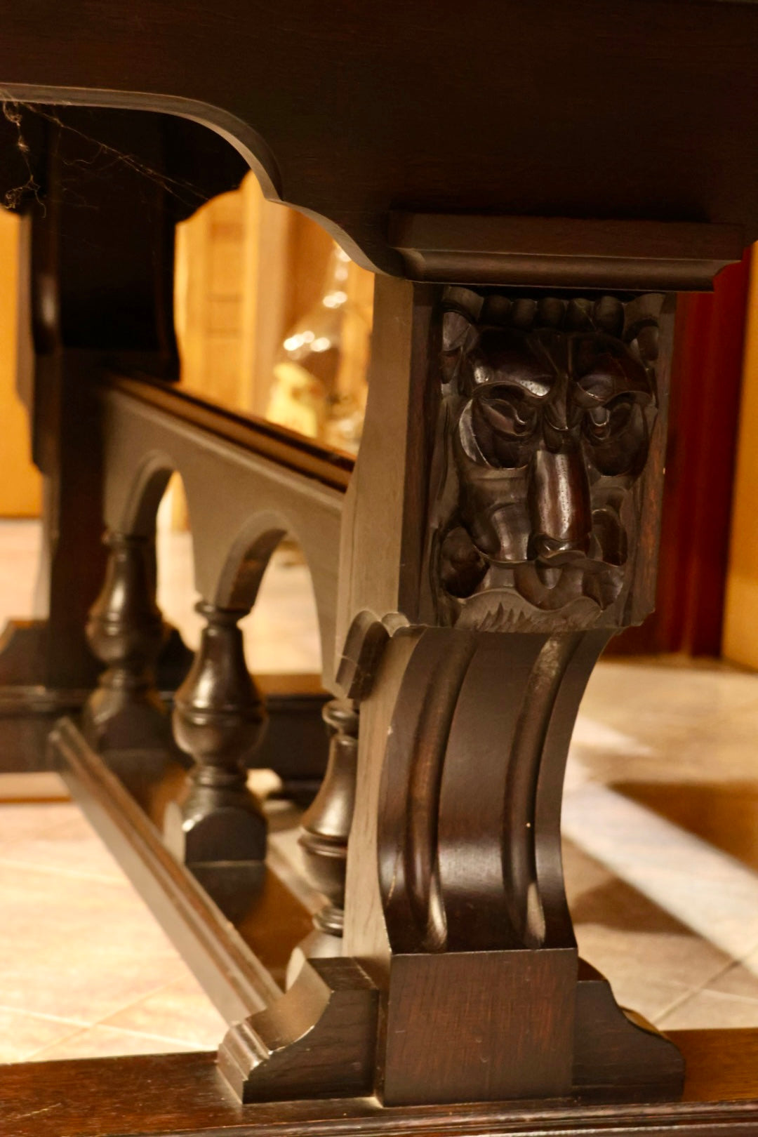 Stół dębowy + 8 krzeseł