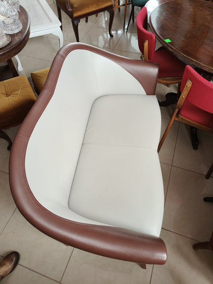 Sofa 2-osobowa, skora sky, po renowacji