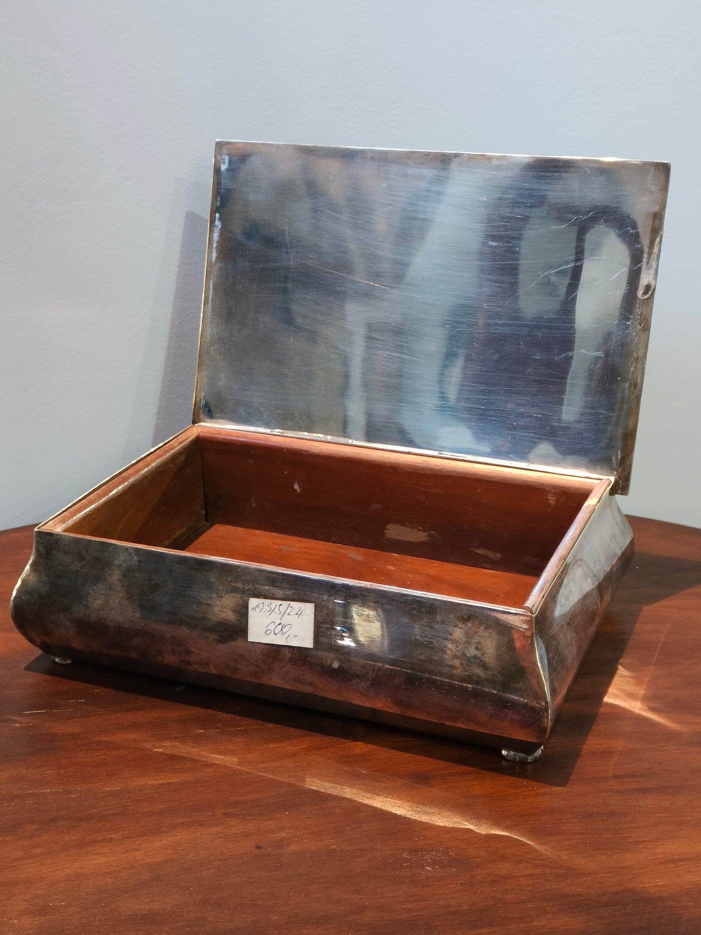 Plated cigar box