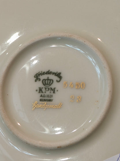 Patera, duży talerz KPM, sygnatura z 1831 r.