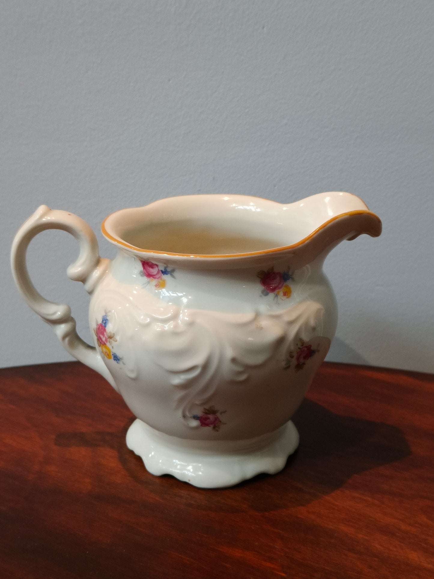 Mlecznik porcelanowy, kolekcjonerski KPM