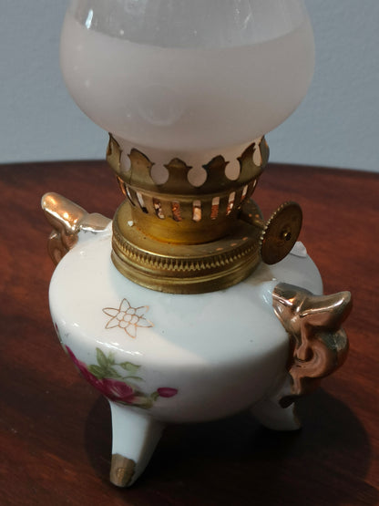 Lamka naftowa miniatura, porcelanowa
