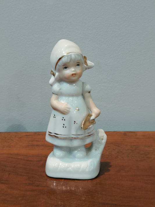 Figurka porcelanowa, szkliwiona