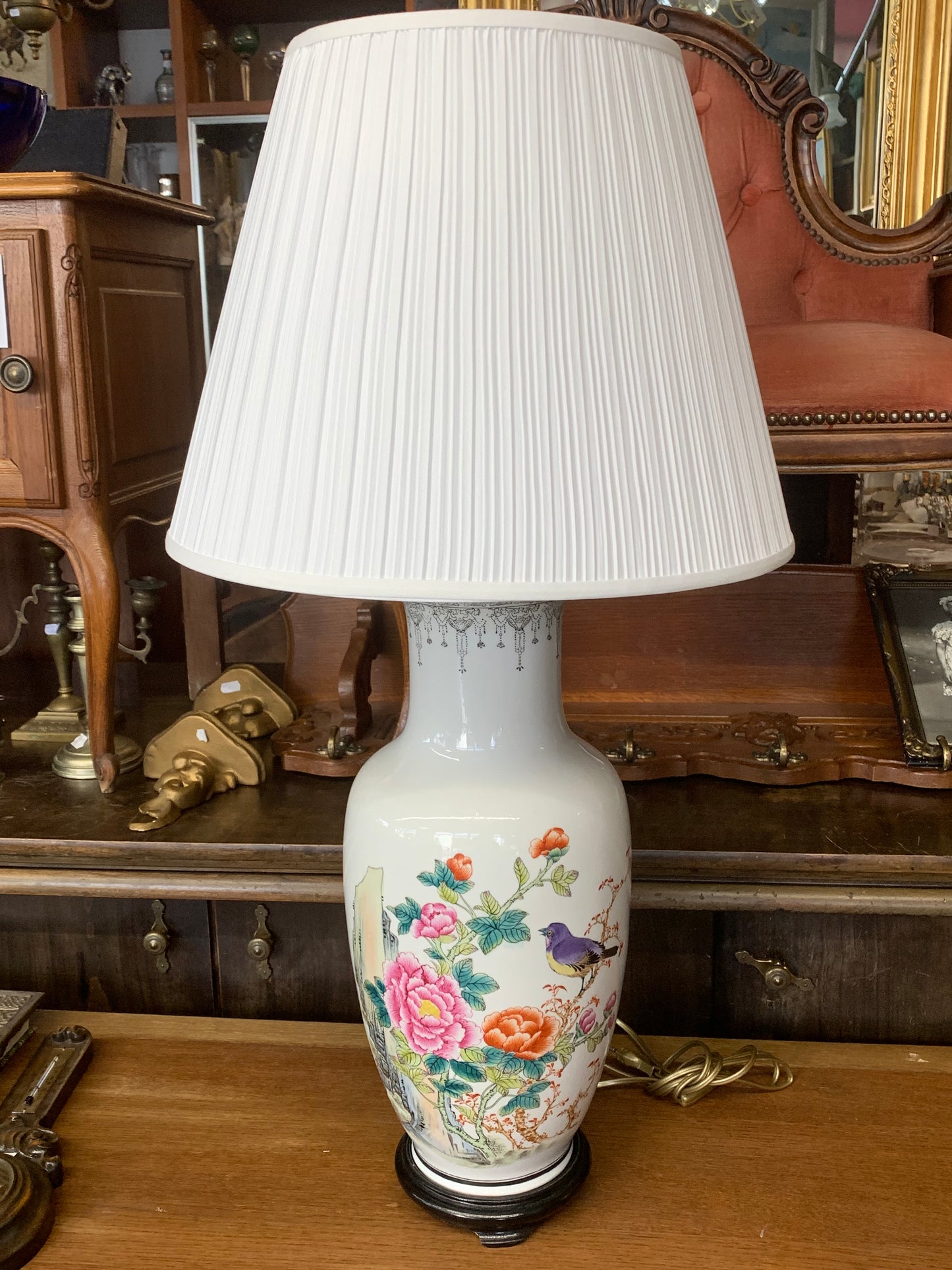 Lampa salonowa, porcelanowa z abażurem