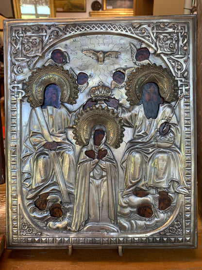 Ikona "Koronacja Matki Bożej "  w srebrnej koszulce pocz. XIX w.