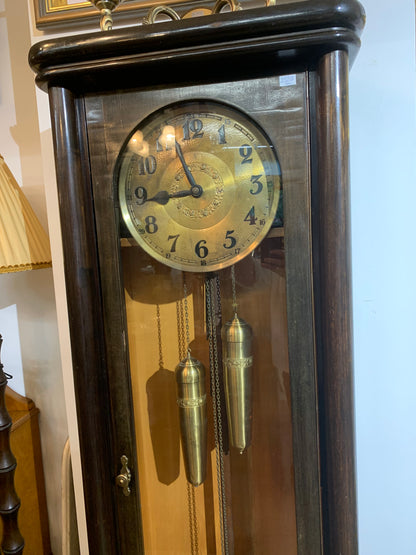 Przedwojenny zegar podłogowy, wagowy w dębowej obudowie z lat 20 ch