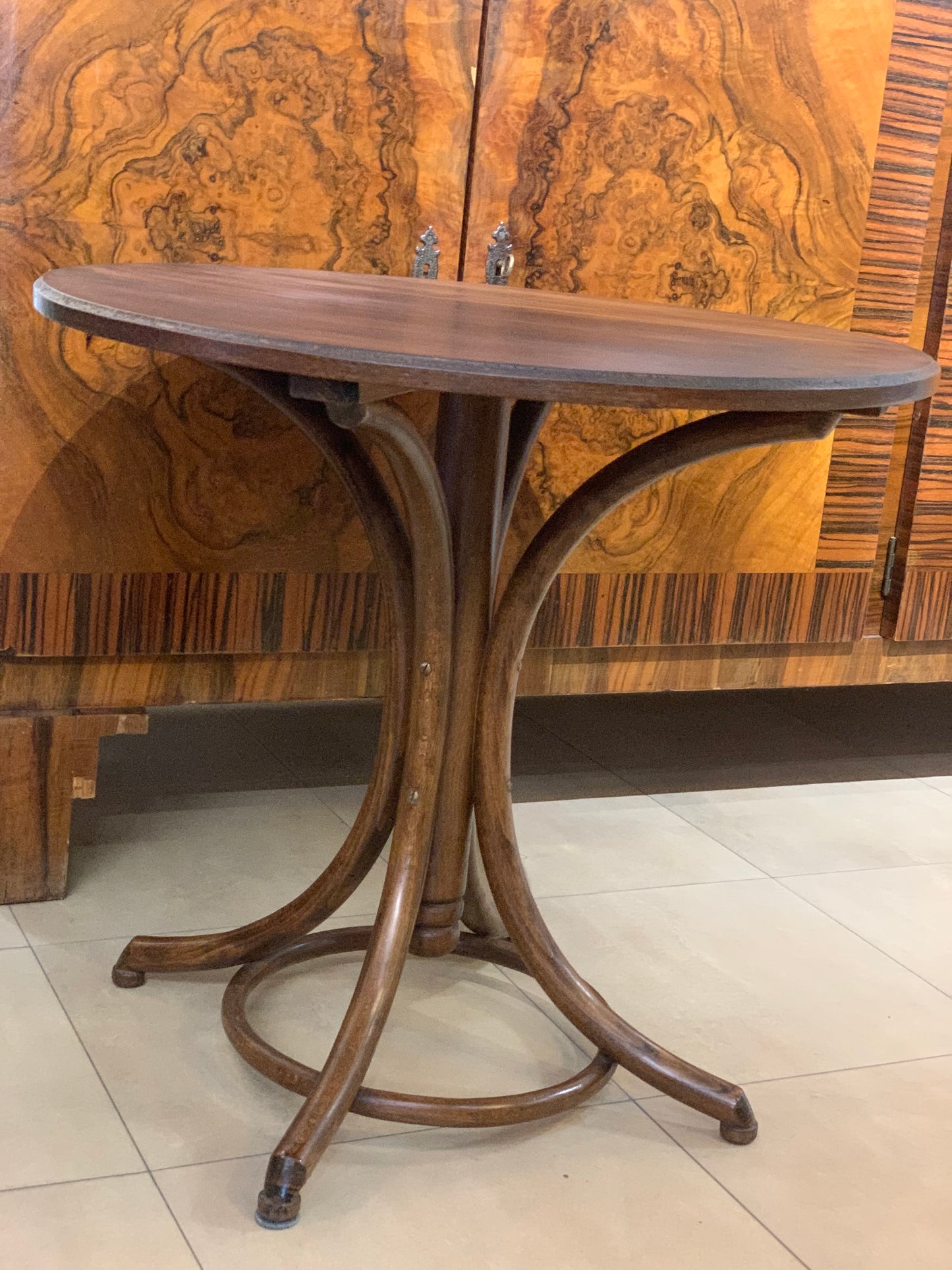 Stolik kawowy, okrągły Thonet