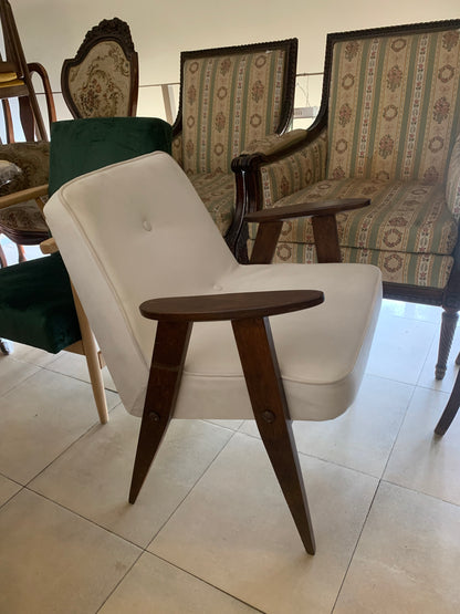 Fotel Chierowski 366, PRL, po renowacji