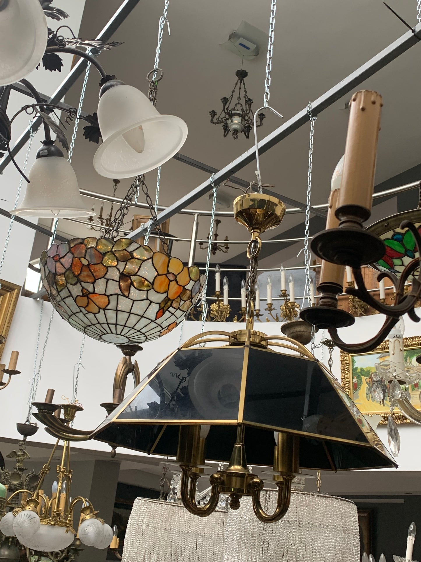 Lampa z czarnym  kloszem marki G. Moscatelli lata 90-e