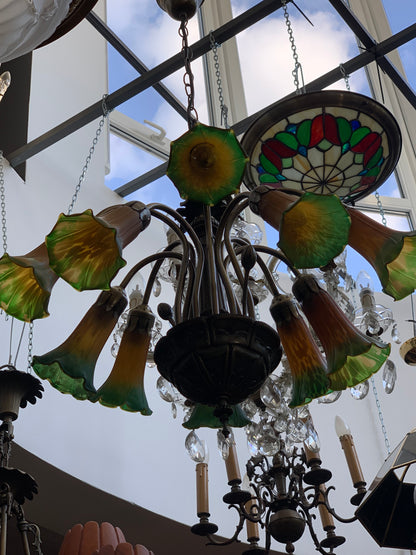 Żyrandol w stylu Art Nouveau 10 ramienny ze szklanymi kloszami