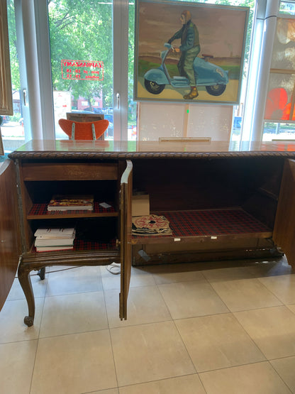 Komoda, bufet Chippendale orzechowy