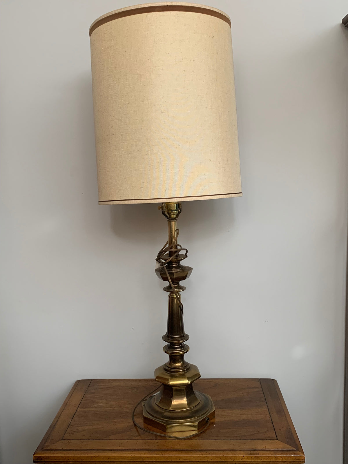 Lampa STIFEEL klasyczna, mosiężna   w stylu Hollywood Regency