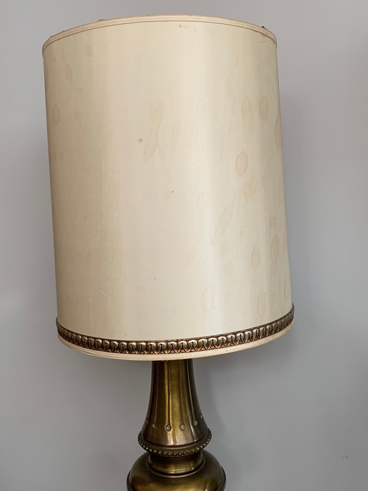 Lampa STIFEEL klasyczna, mosiężna w stylu Hollywood Regency