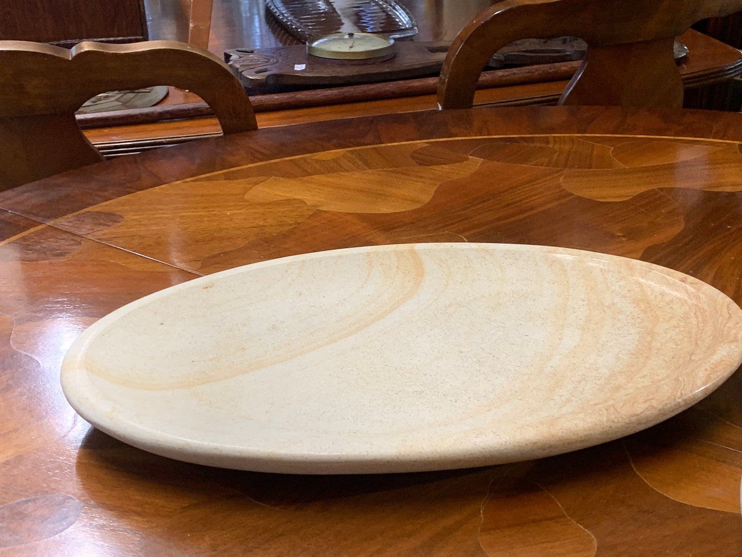 Patera okrągła/owalna z piaskowca, Ukraina, rękodzieło