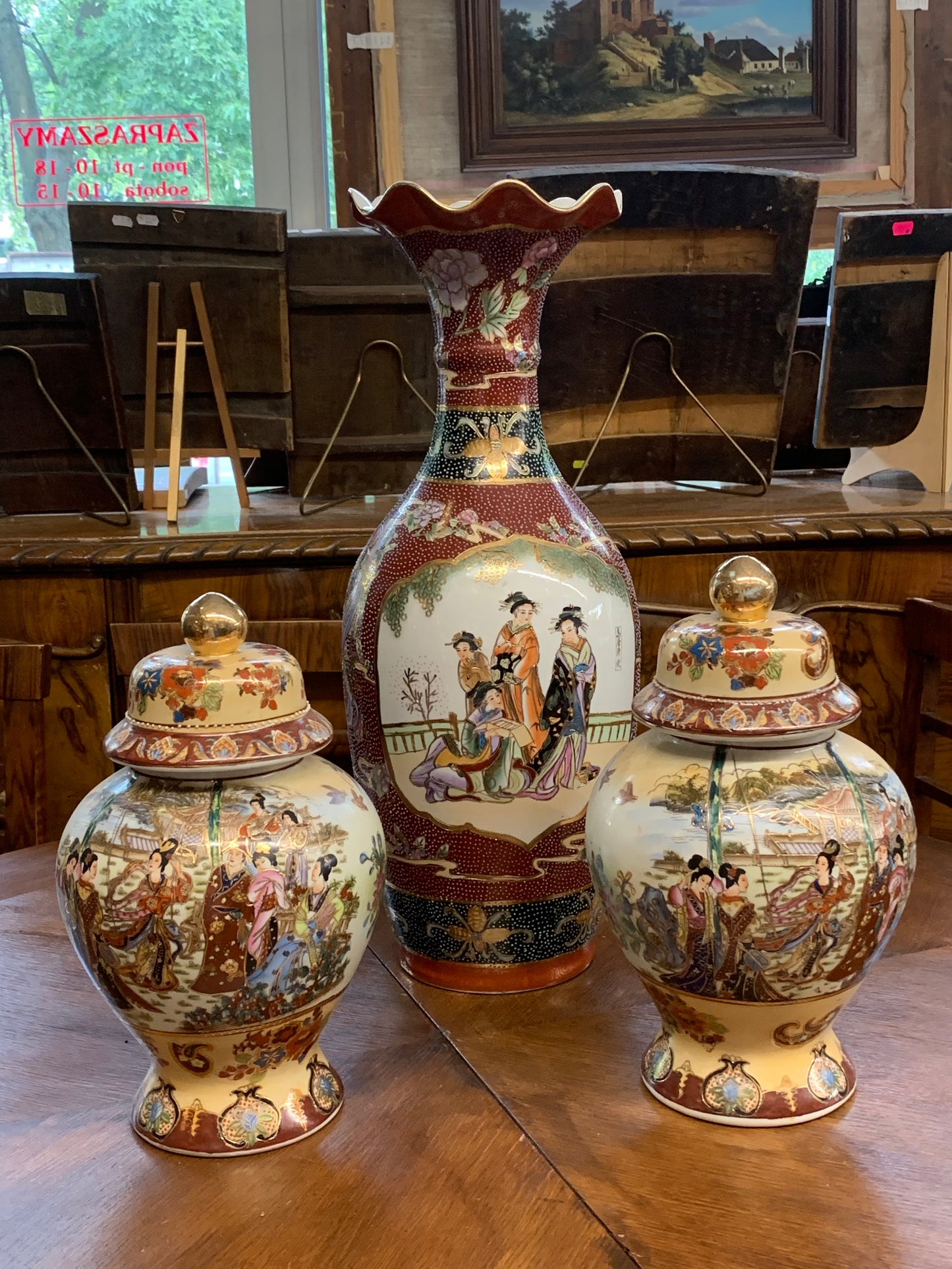 Wazony chińskie Satsuma 2 szt. ręcznie zdobione, sygnowane