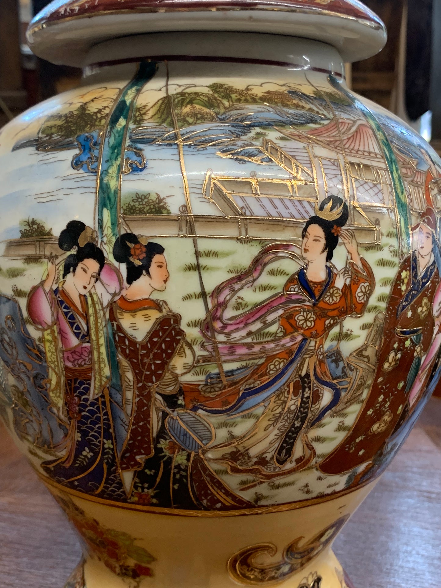 Wazony chińskie Satsuma 2 szt. ręcznie zdobione, sygnowane