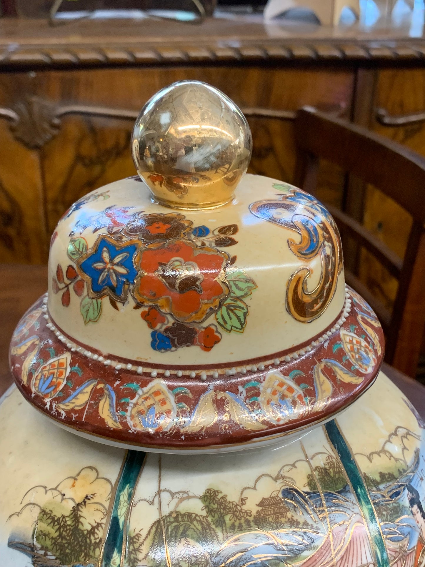 Wazony chińskie Satsuma 2 szt. ręcznie zdobione, sygnowane