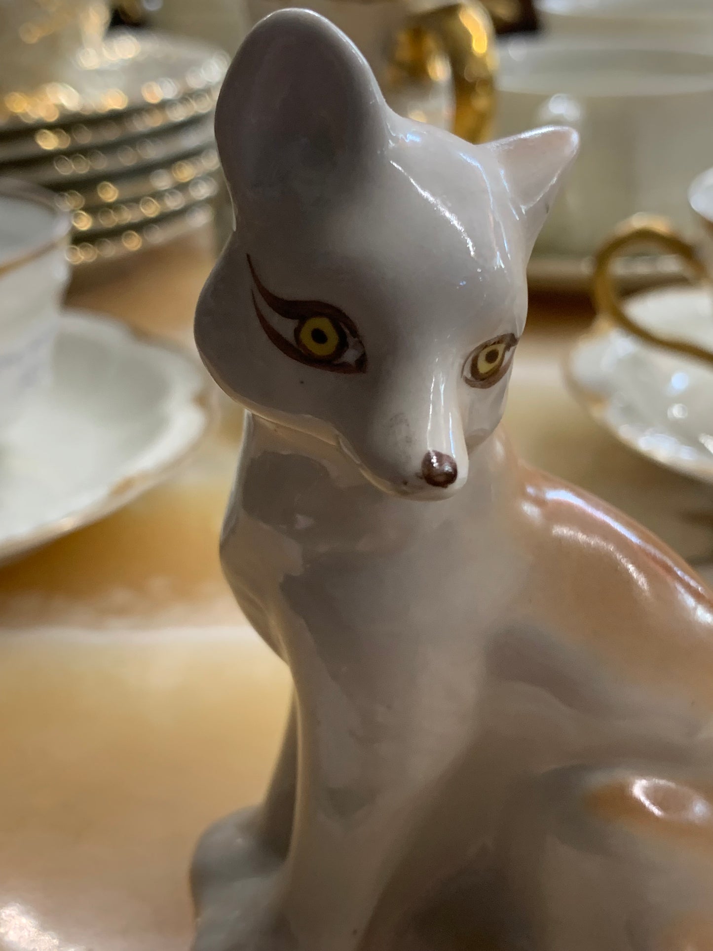Figurka porcelanowa lis, sygnowany, Połonne Ukraina