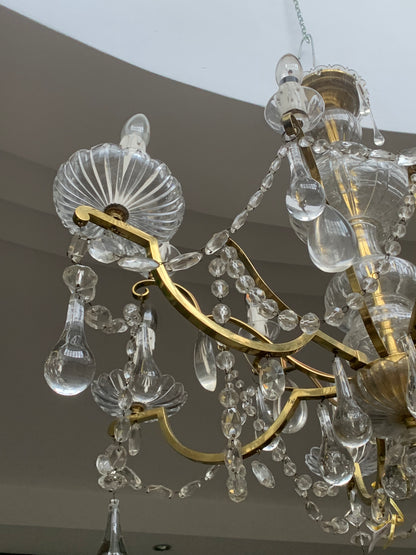 Cascading crystal chandelier with 12 bulbs