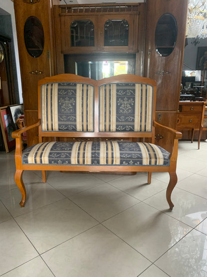 Sofa + fotel + 2 krzesła  stylowe, tapicerowane w stylu ludwikowskim