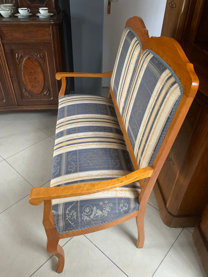 Sofa + fotel + 2 krzesła  stylowe, tapicerowane w stylu ludwikowskim