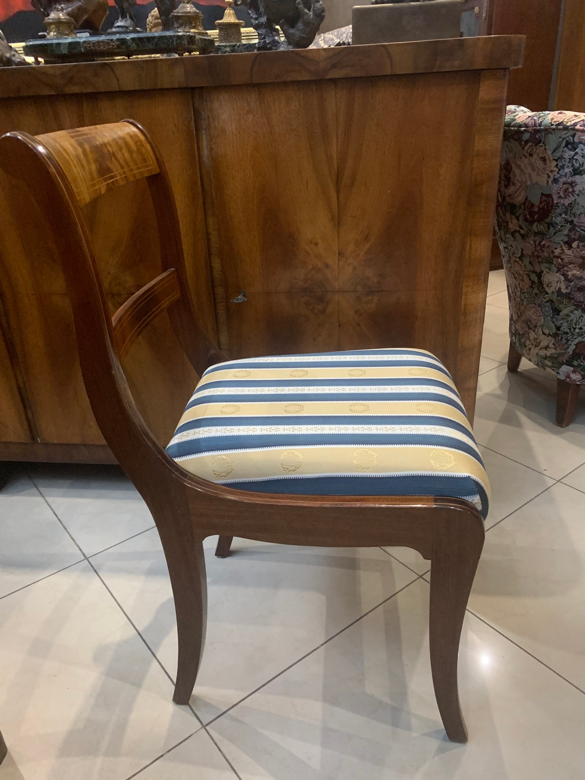 Krzesła w stylu Biedermeier Henryków, nowa tapicerka