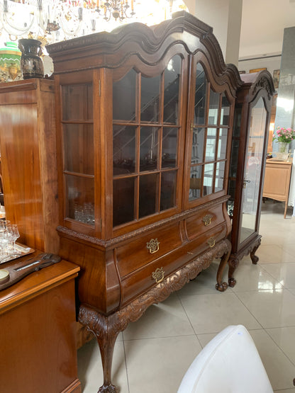 Witryna, biblioteka Chippendale po renowacji