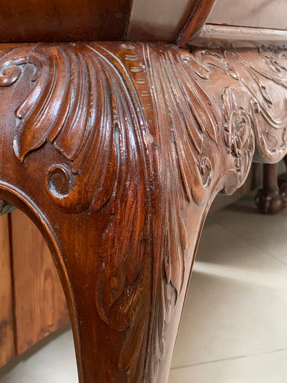 Witryna, biblioteka Chippendale po renowacji